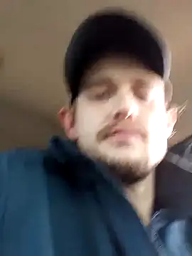 Snapshot of Midwestalpha chatting on December 17, 2024, 7:59 pm Midwestalpha online show from December 17, 2024, 7:59 pm