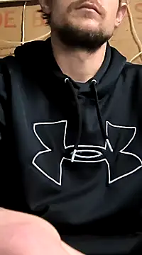 Snapshot of Midwestalpha chatting on February 6, 2025, 6:46 pm Midwestalpha online show from February 6, 2025, 6:46 pm