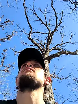 Snapshot of Midwestalpha chatting on February 25, 2025, 7:58 pm Midwestalpha online show from February 25, 2025, 7:58 pm