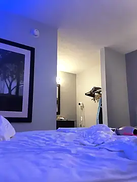 Snapshot of Midwestalpha chatting on March 17, 2025, 1:29 pm Midwestalpha online show from March 17, 2025, 1:29 pm