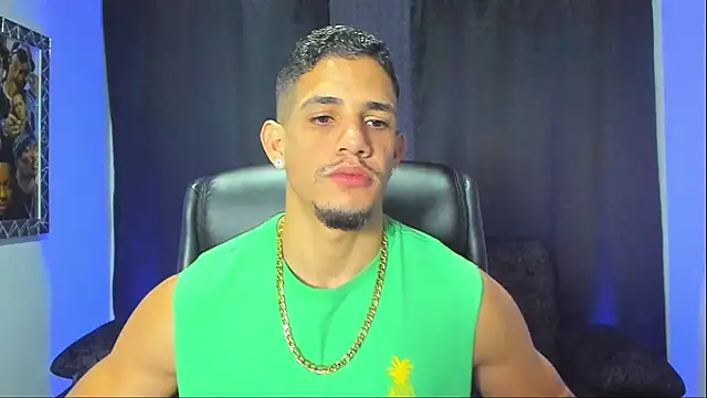 jhonnysnow17 online show from November 9, 2025, 10:41 pm