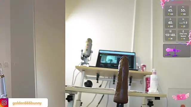 Miss69Ri99 online show from January 5, 2025, 4:38 pm