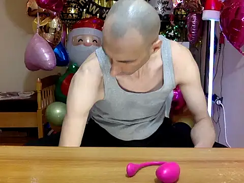 HandsomeAlfie online show from February 13, 2026, 2:07 am