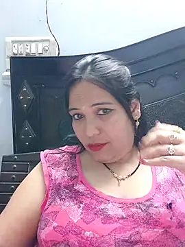 Poojabhabi101 online show from April 6, 2026, 6:03 am