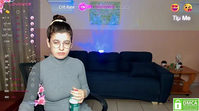 Snapshot of Aminabeatris chatting on February 8, 2025, 6:22 am Aminabeatris online show from February 8, 2025, 6:22 am