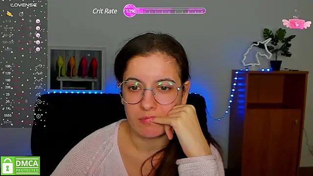 Snapshot of Aminabeatris chatting on February 25, 2025, 12:34 pm Aminabeatris online show from February 25, 2025, 12:34 pm