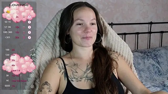 Snapshot of lil_luna_x chatting on June 29, 2026, 9:15 pm lil luna x online show from June 29, 2026, 9:15 pm