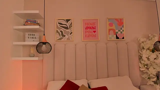 cute  cherry  online show from February 13, 2026, 8:16 pm