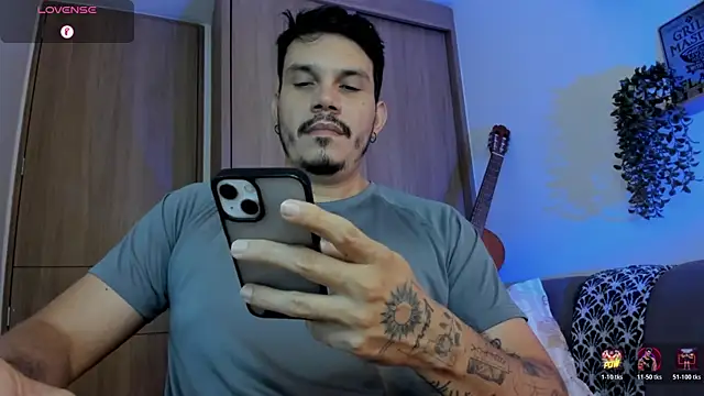 Snapshot of alejandro_stark chatting on July 6, 2026, 10:45 am alejandro stark online show from July 6, 2026, 10:45 am