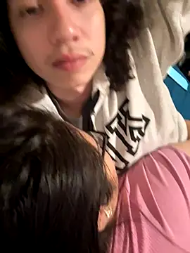 LiverandBrat77 online show from December 4, 2025, 4:11 am