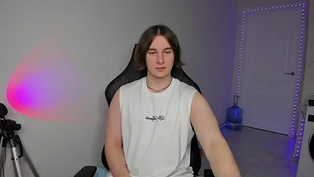 Vincent Strong online show from January 27, 2025, 12:37 pm