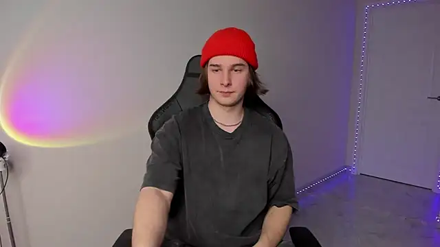 Vincent Strong online show from March 2, 2025, 1:05 pm