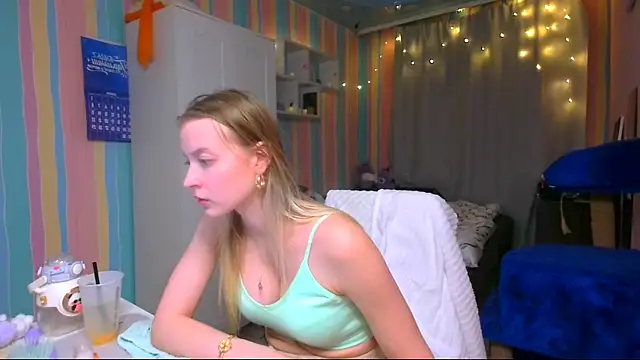   Aphrodita  wow   online show from December 7, 2024, 1:40 pm