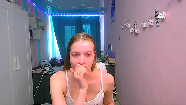   Aphrodita  wow   online show from March 22, 2025, 12:25 pm