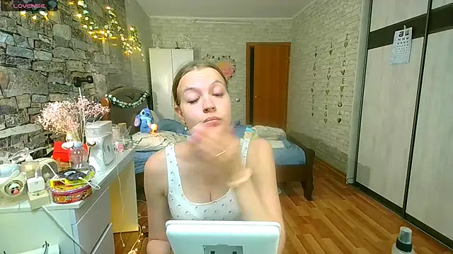 Snapshot of __Aphrodita__wow__ chatting on June 26, 2026, 12:09 pm Aphrodita wow online show from June 26, 2026, 12:09 pm