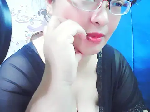xiaorou-z online show from September 10, 2025, 4:34 am
