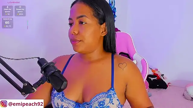 samanthaabloom online show from November 14, 2025, 12:53 am