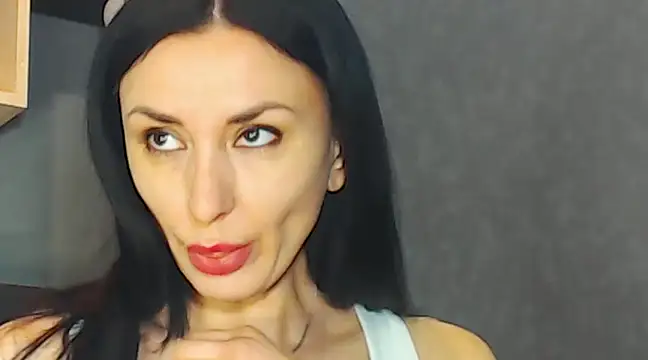 Siaconna online show from February 4, 2025, 5:53 am