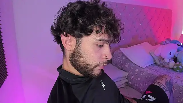 AbbyAndChris2 online show from April 10, 2026, 5:50 pm