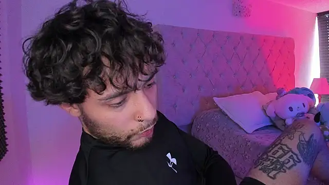 AbbyAndChris2 online show from April 18, 2026, 7:51 pm