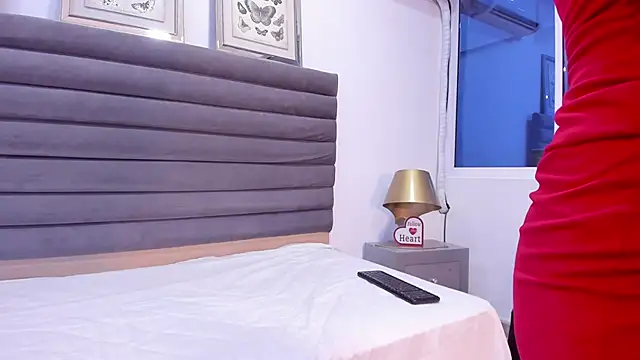 MarieKoster online show from March 4, 2026, 12:22 pm