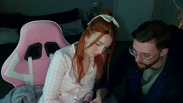 Red firesquirt online show from December 22, 2024, 9:09 pm