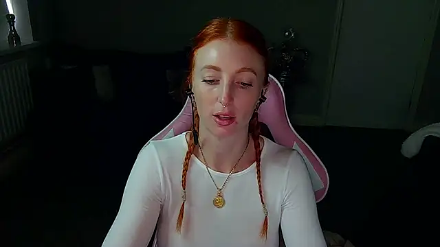 Red firesquirt online show from January 29, 2025, 2:32 pm