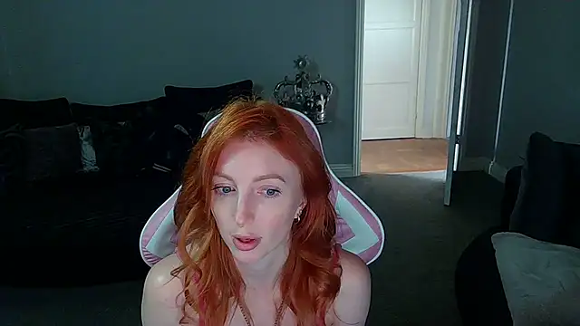 Red firesquirt online show from March 13, 2025, 3:28 pm