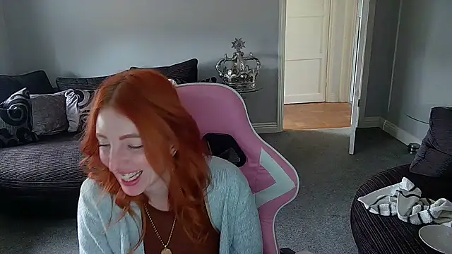 Red firesquirt online show from March 21, 2025, 2:29 pm