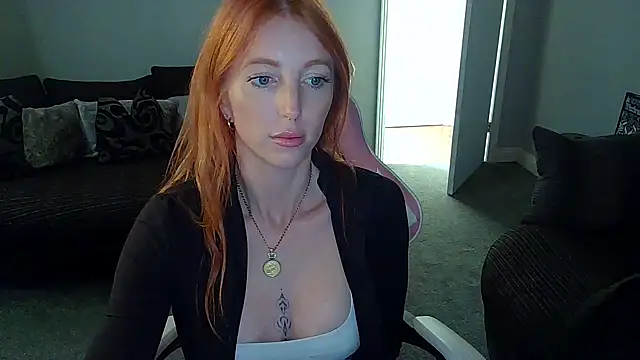 Red firesquirt online show from September 12, 2025, 12:05 pm