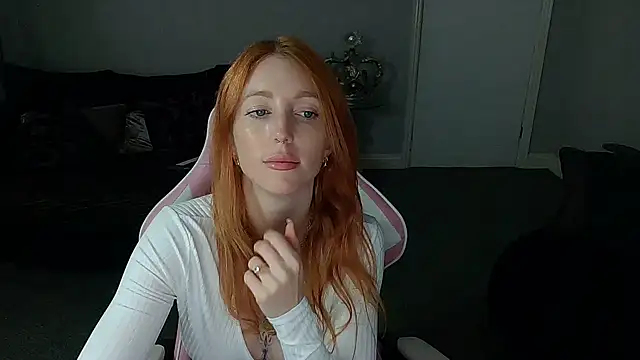 Red firesquirt online show from October 8, 2025, 2:14 pm