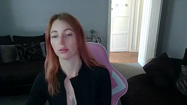 Snapshot of Red_firesquirt chatting on April 27, 2026, 11:19 am Red firesquirt online show from April 27, 2026, 11:19 am