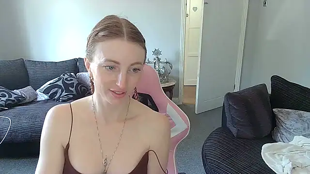Snapshot of Red_firesquirt chatting on April 29, 2026, 8:51 am Red firesquirt online show from April 29, 2026, 8:51 am