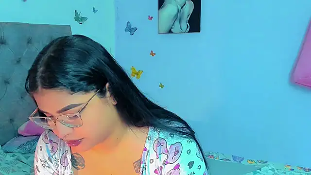 mabellfox online show from January 6, 2025, 3:08 pm