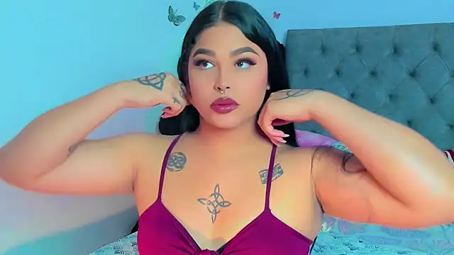 mabellfox online show from March 3, 2025, 6:01 pm