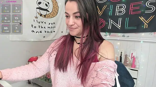 LovelyAzucena online show from January 31, 2025, 3:11 pm