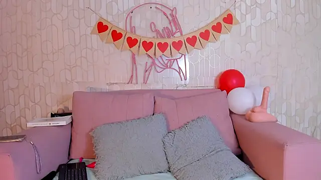 Snapshot of alanismorgan chatting on February 18, 2026, 7:21 pm alanismorgan online show from February 18, 2026, 7:21 pm