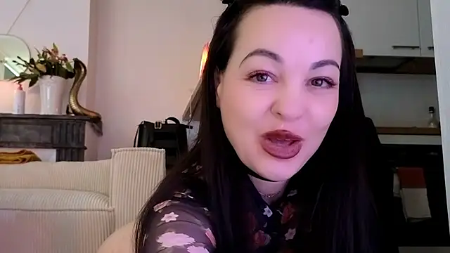 Lilie romeo online show from January 2, 2025, 11:31 am