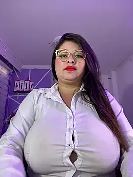 MiiaaJoness online show from February 4, 2025, 3:04 pm