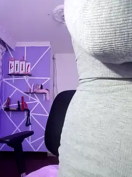 MiiaaJoness online show from February 5, 2025, 6:15 pm