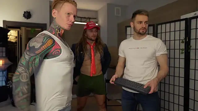 enjoy me online show from November 3, 2025, 3:35 pm