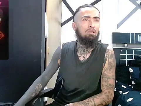 Snapshot of daimon_rockkk chatting on October 8, 2025, 5:05 am daimon rockkk online show from October 8, 2025, 5:05 am