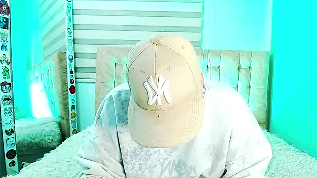  justinmoon2 online show from June 2, 2026, 4:14 am
