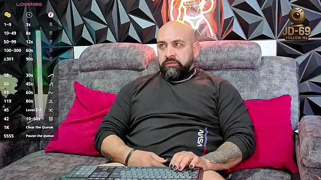 JD-69 online show from October 15, 2025, 7:03 pm