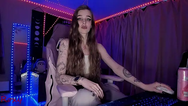 wet dream  online show from May 12, 2026, 11:18 am