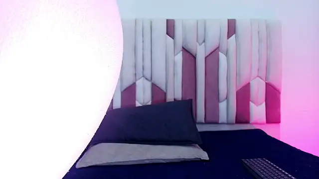 lucyy gray online show from September 23, 2025, 3:09 am