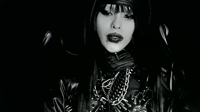 XXIOUX online show from April 5, 2026, 5:04 am