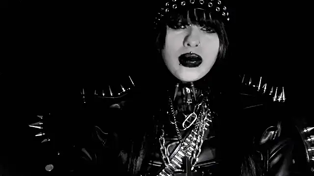 XXIOUX online show from July 31, 2026, 8:19 pm