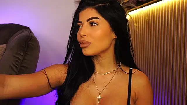 KimyBroox online show from September 29, 2025, 8:57 pm