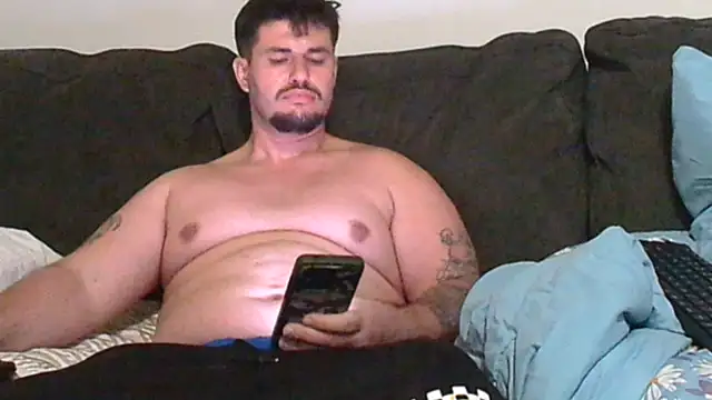 Snapshot of Badcuzwefun187 chatting on April 18, 2026, 8:40 am Badcuzwefun187 online show from April 18, 2026, 8:40 am